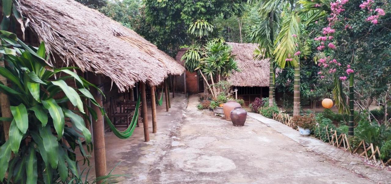 Family Homestay Ba Vi Exteriör bild