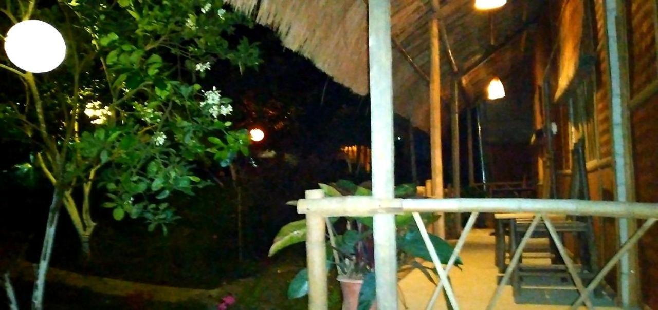 Family Homestay Ba Vi Exteriör bild